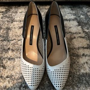 French connection Black and White Maya 2 pump